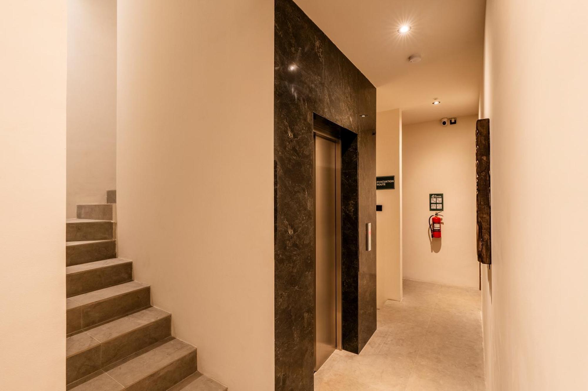 Avanya Luxury Center Of Aparthotel *