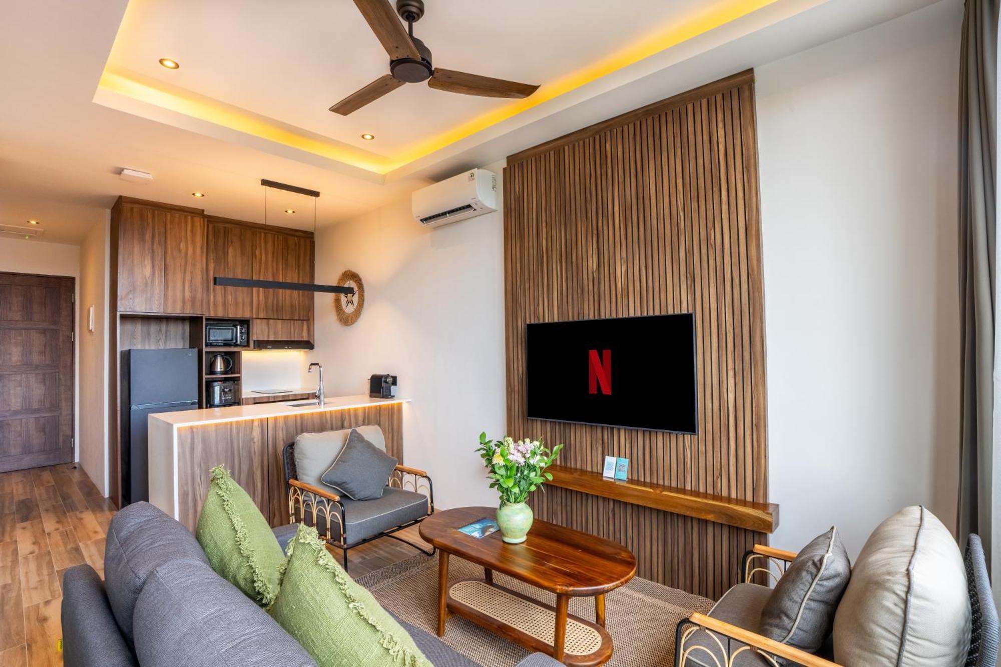 Aparthotel Avanya Luxury Center Of *